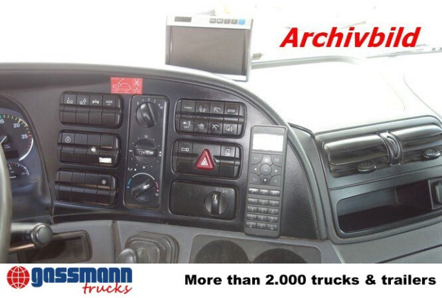 Mercedes-Benz Actros 2551L/6x2,Meiller, Lenk-Liftachse V 8 - Hook lift truck: picture 5 Mercedes-Benz Actros 2551L/6x2,Meiller, Lenk-Liftachse V 8 - Hook lift truck: picture 5