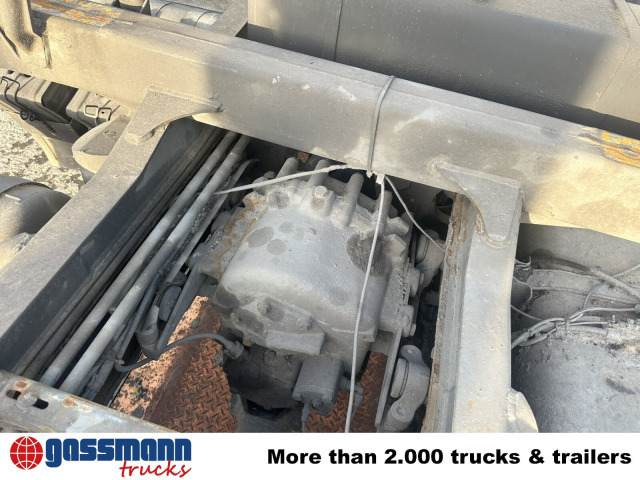 Cab chassis truck Scania 124C 400 6x6: picture 15 Cab chassis truck Scania 124C 400 6x6: picture 15