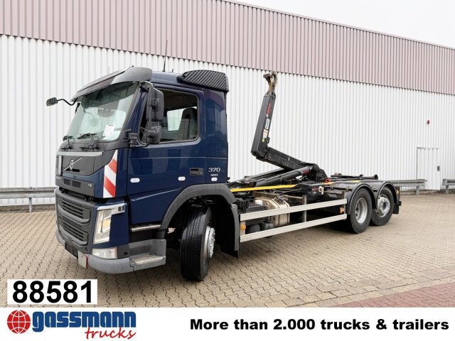 Volvo FM 370/410 6x2, Lenk-/Liftachse - Hook lift truck: picture 1 Volvo FM 370/410 6x2, Lenk-/Liftachse - Hook lift truck: picture 1