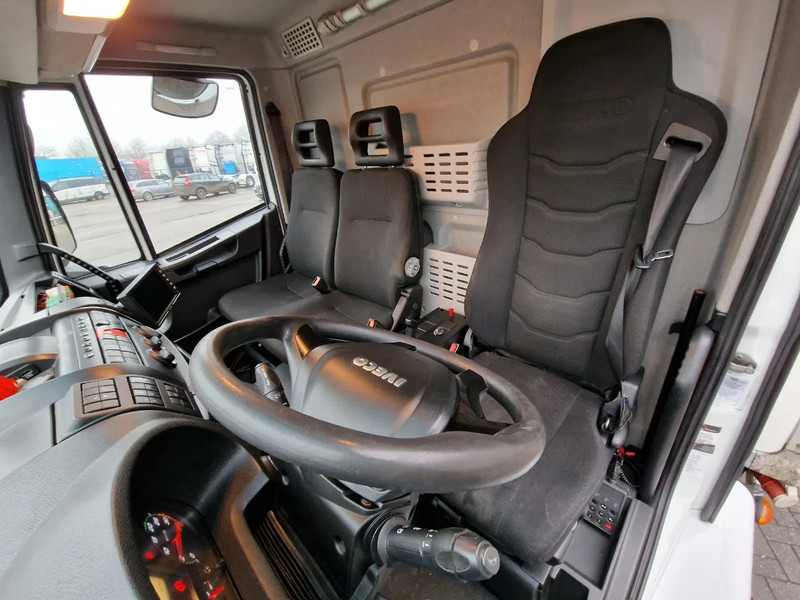 Leasing of Iveco Eurocargo 120.250 4x2 - Thermoking T-800R Frigo - Loadlift - Euro 6 - Automatic Iveco Eurocargo 120.250 4x2 - Thermoking T-800R Frigo - Loadlift - Euro 6 - Automatic: picture 12