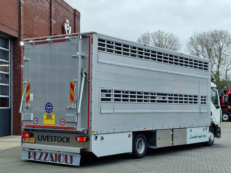 Pezzaioli 1 deck - Ventilation - 17.9M2 - Ramp - NEW box - Livestock truck: picture 5 Pezzaioli 1 deck - Ventilation - 17.9M2 - Ramp - NEW box - Livestock truck: picture 5