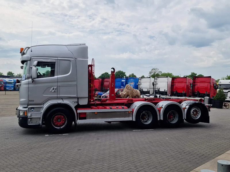Scania R490 8x4*4 - HIAB XR24SL58 24T hooklift - Euro 6 - Full air - Steering axle - Hook lift truck: picture 4 Scania R490 8x4*4 - HIAB XR24SL58 24T hooklift - Euro 6 - Full air - Steering axle - Hook lift truck: picture 4