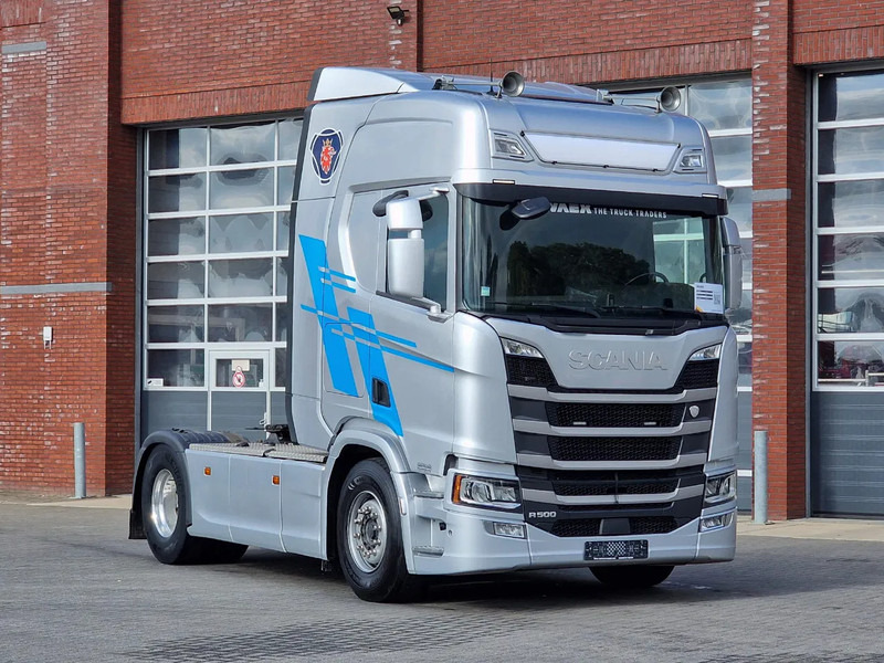Scania R500 NGS Highline 4x2 - PTO/Hydraulic - Full air - Night Clima - Retarder - Leather - Navi - Led - Tractor unit: picture 1 Scania R500 NGS Highline 4x2 - PTO/Hydraulic - Full air - Night Clima - Retarder - Leather - Navi - Led - Tractor unit: picture 1
