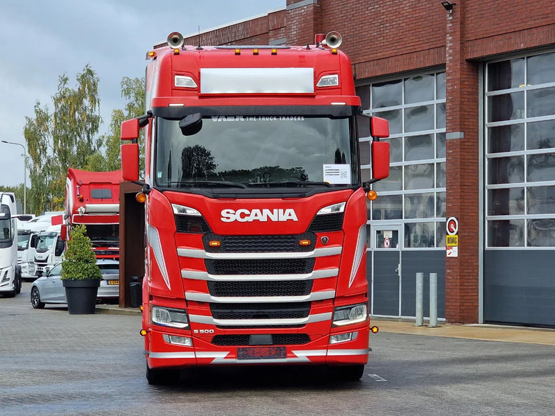 Scania S500 NGS Highline 4x2 - Retarder - Night clima - 2x tank - Full spoiler - Led - Tractor unit: picture 3 Scania S500 NGS Highline 4x2 - Retarder - Night clima - 2x tank - Full spoiler - Led - Tractor unit: picture 3