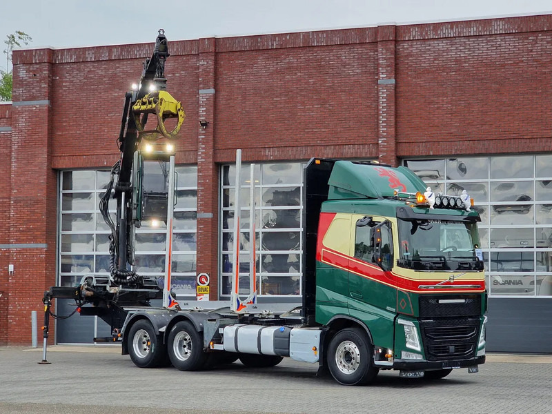 Volvo FH 13.540 6x4 - HIAB / Loglift F125Z 80 Crane - Krane - Grua year 2019 - Log truck, Crane truck: picture 1 Volvo FH 13.540 6x4 - HIAB / Loglift F125Z 80 Crane - Krane - Grua year 2019 - Log truck, Crane truck: picture 1