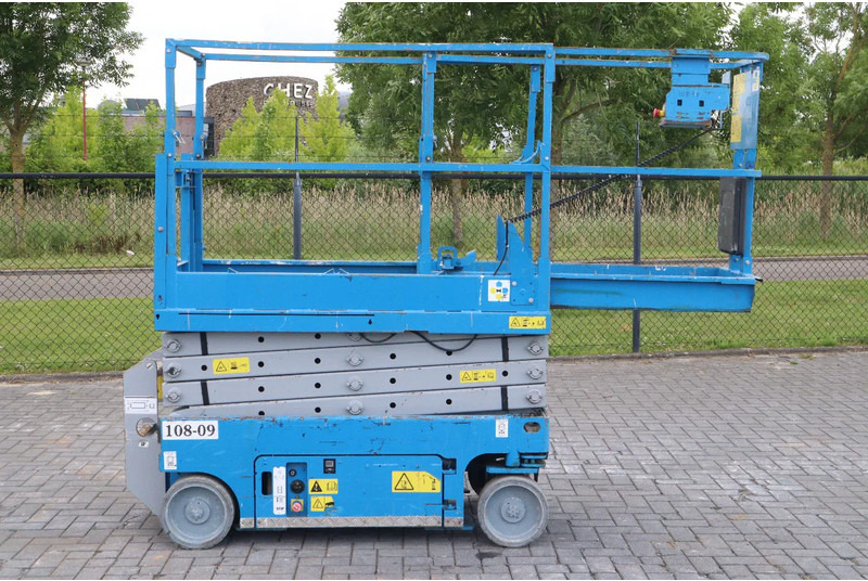 Genie GS-1932 | 7.8 METER | 227 KG - Scissor lift: picture 4 Genie GS-1932 | 7.8 METER | 227 KG - Scissor lift: picture 4