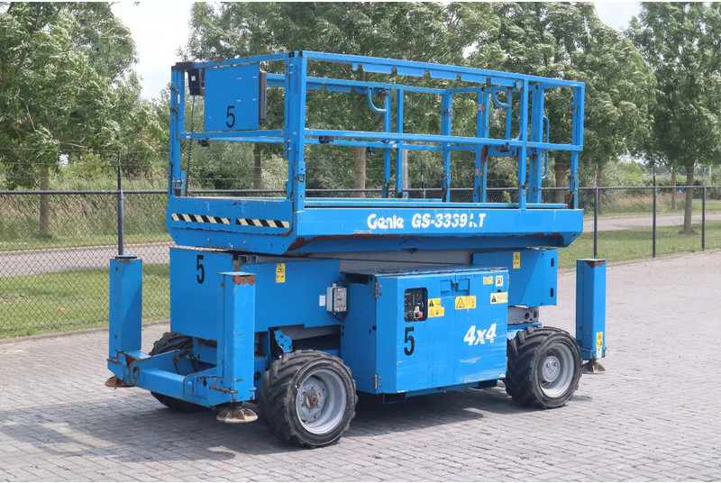 Genie GS-3369 RT | 12 METER | 454 kg - Scissor lift: picture 3 Genie GS-3369 RT | 12 METER | 454 kg - Scissor lift: picture 3