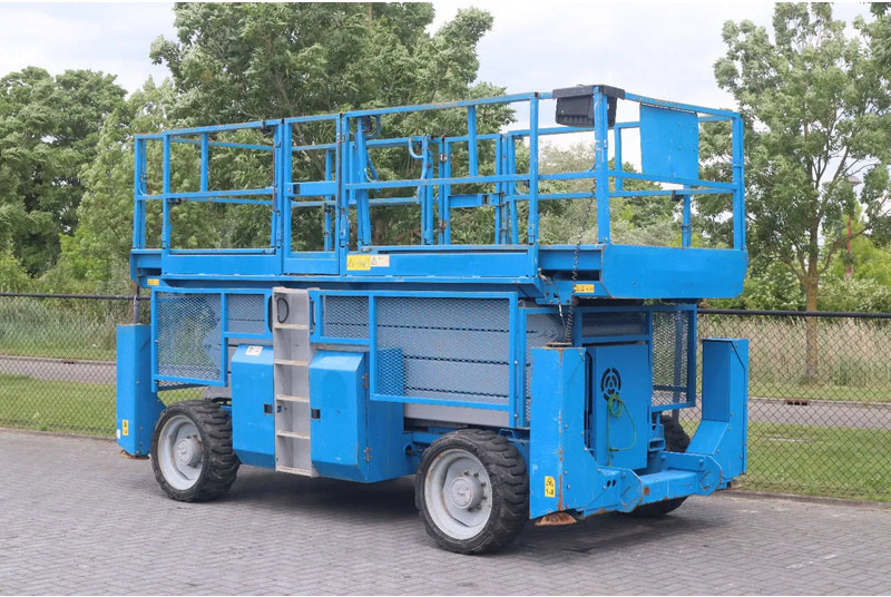 Genie GS-4390 RT | 15 METER | 680 KG - Scissor lift: picture 3 Genie GS-4390 RT | 15 METER | 680 KG - Scissor lift: picture 3