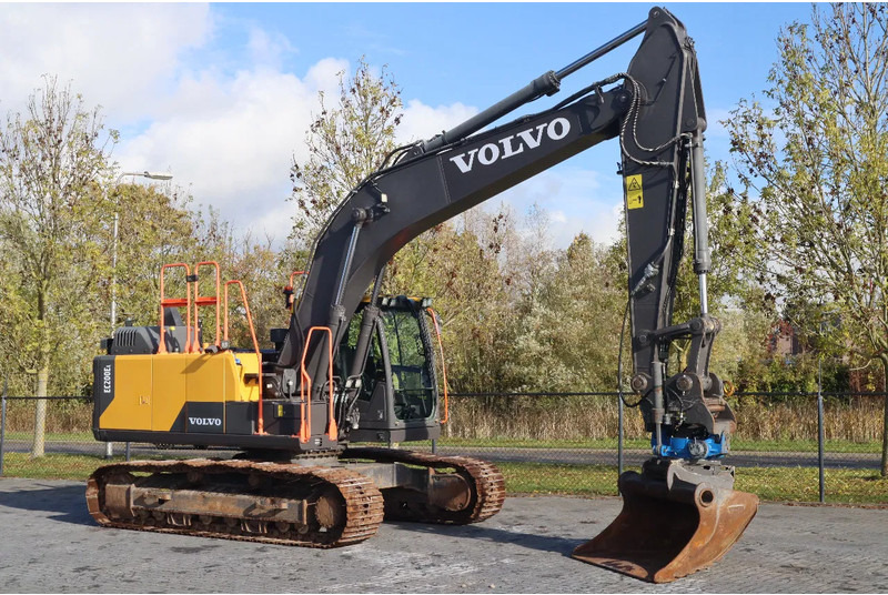 Volvo EC200EL | EC 200 EL | TILT ROTATOR | 3D GPS | BUCKET - Crawler excavator: picture 5 Volvo EC200EL | EC 200 EL | TILT ROTATOR | 3D GPS | BUCKET - Crawler excavator: picture 5