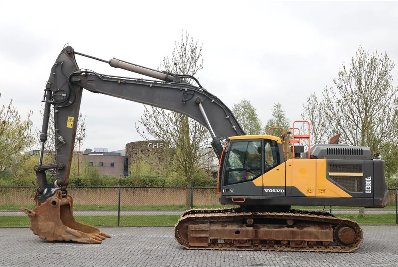 Volvo EC380EL | EC 380 EL | BUCKET | QUICK COUPLER - Crawler excavator: picture 1 Volvo EC380EL | EC 380 EL | BUCKET | QUICK COUPLER - Crawler excavator: picture 1