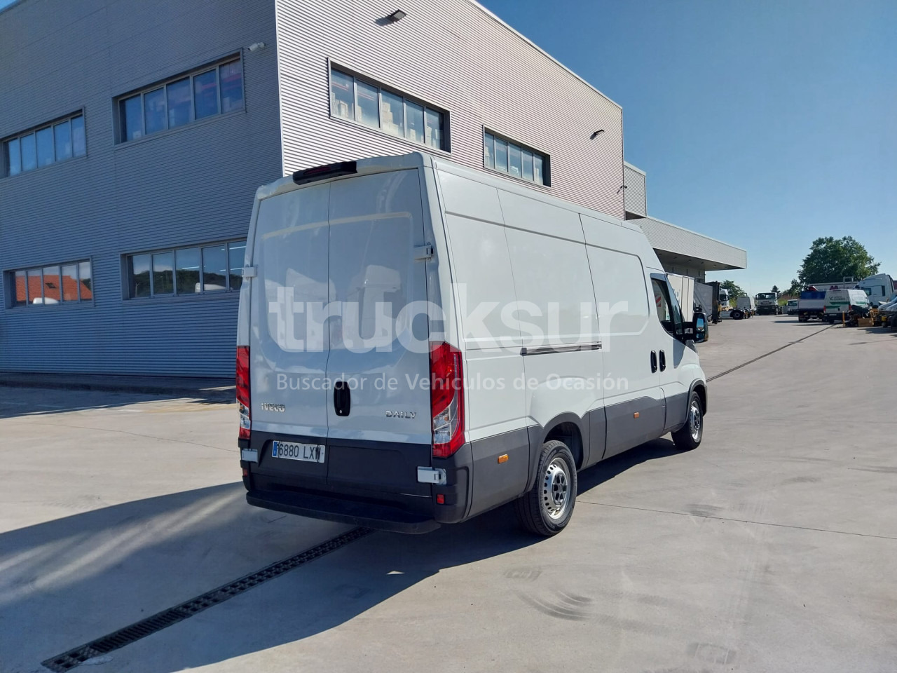 IVECO DAILY 35S16 F 12M3 - Box van: picture 5 IVECO DAILY 35S16 F 12M3 - Box van: picture 5