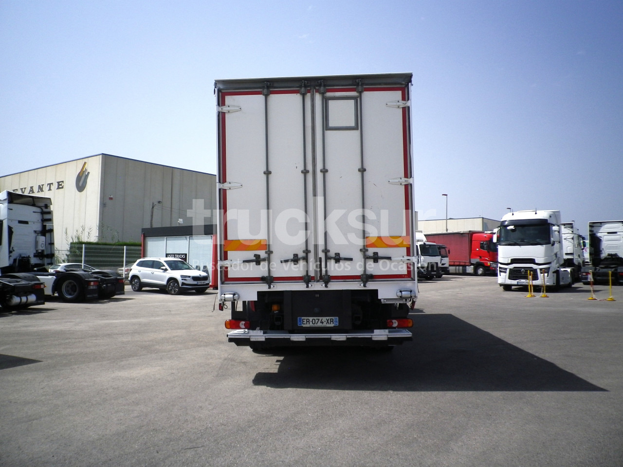 Curtainsider truck RENAULT C380.26: picture 6