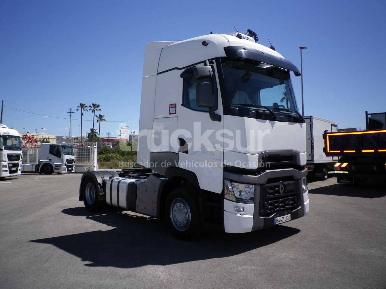 RENAULT T520 HIGH SLEEPER CAB - Tractor unit: picture 2 RENAULT T520 HIGH SLEEPER CAB - Tractor unit: picture 2