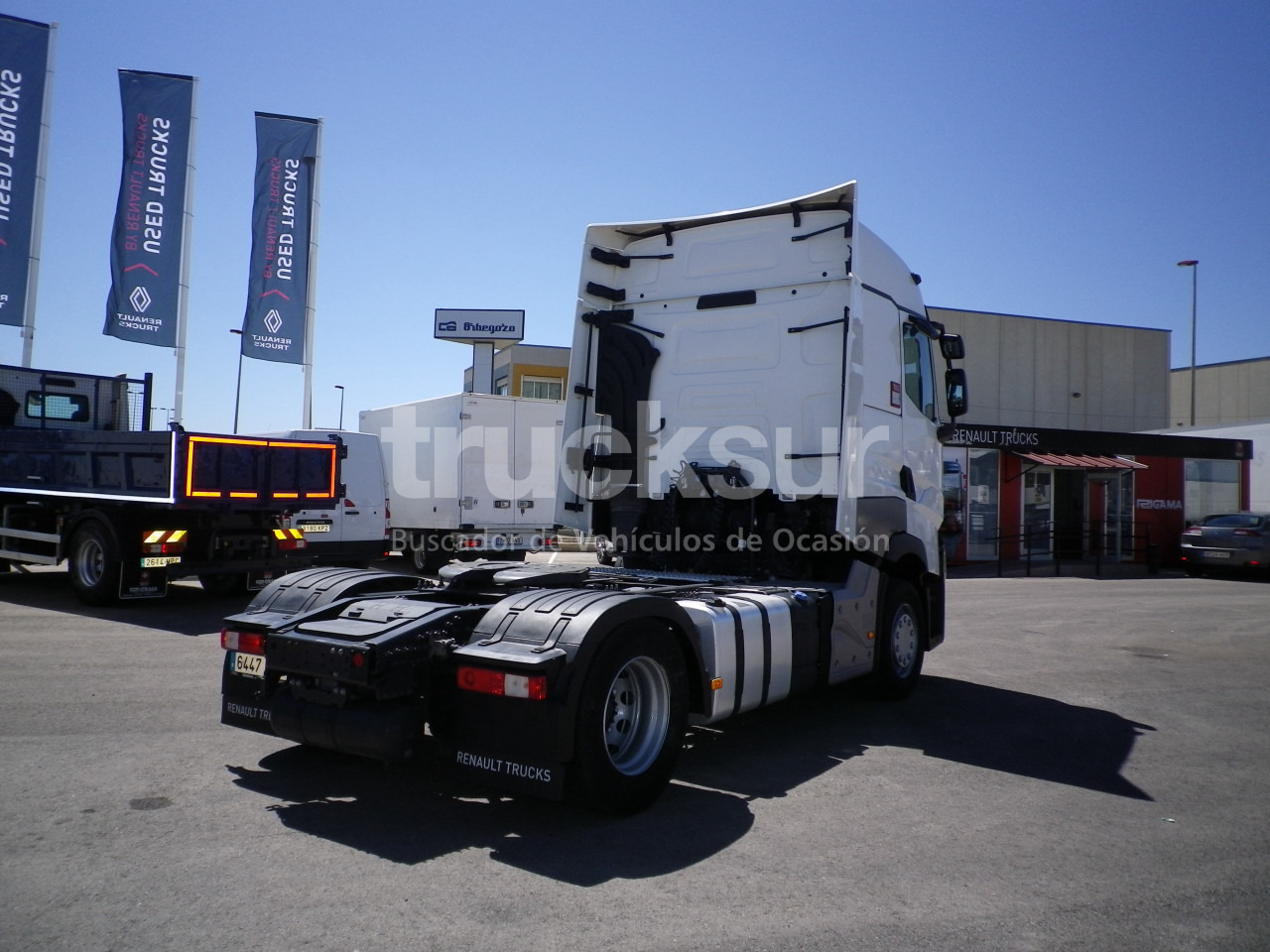 RENAULT T520 HIGH SLEEPER CAB - Tractor unit: picture 4 RENAULT T520 HIGH SLEEPER CAB - Tractor unit: picture 4