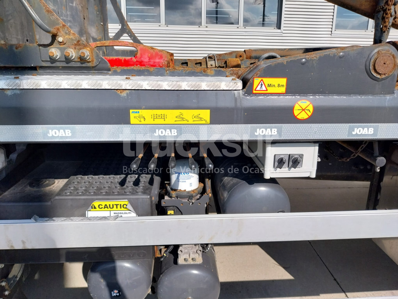 VOLVO FM 330HP - Skip loader truck: picture 5 VOLVO FM 330HP - Skip loader truck: picture 5