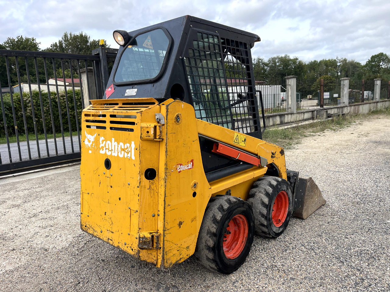 Skid steer loader BOBCAT S70: picture 6