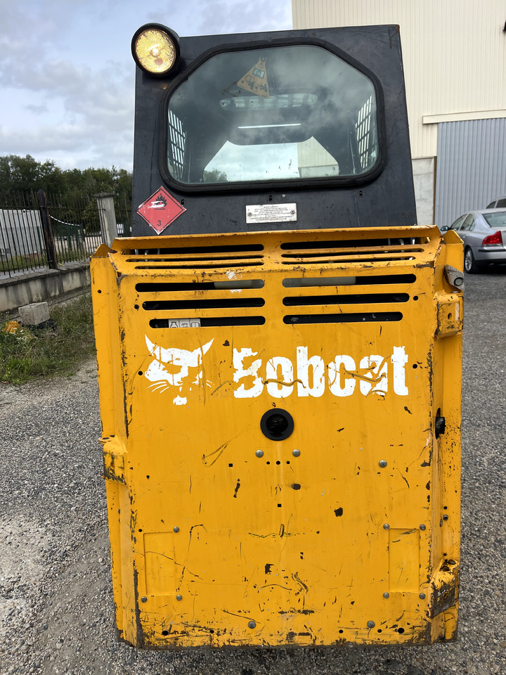 Skid steer loader BOBCAT S70: picture 7