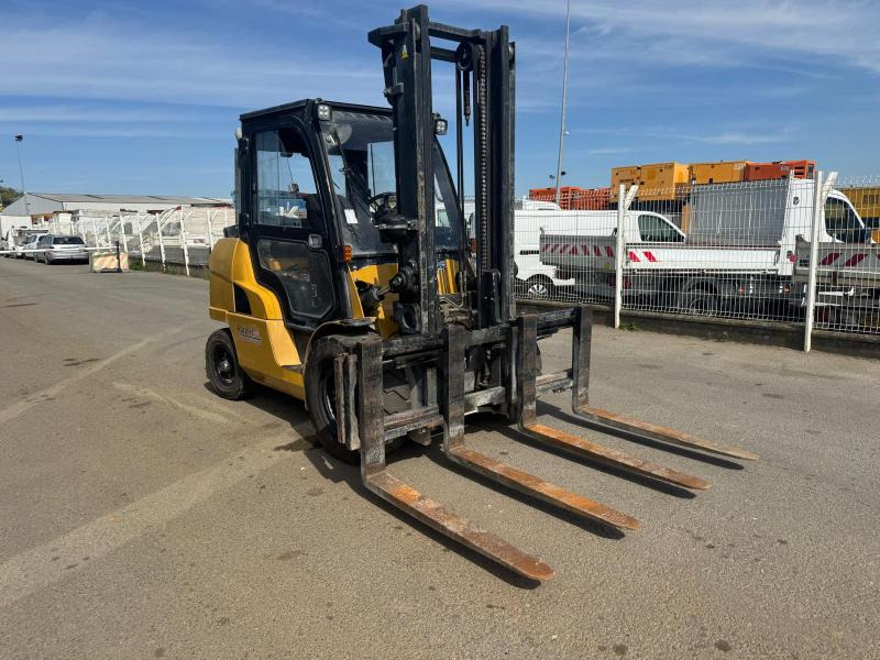 Caterpillar DP45NT - Diesel forklift: picture 1 Caterpillar DP45NT - Diesel forklift: picture 1