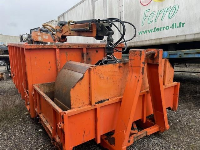 FOREZ BENNE BENNE ET GRUE SUR BERCE - Roll-off container: picture 2 FOREZ BENNE BENNE ET GRUE SUR BERCE - Roll-off container: picture 2