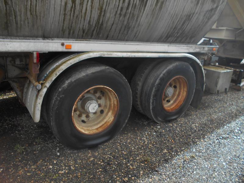 Fruehauf - Tank semi-trailer: picture 3 Fruehauf - Tank semi-trailer: picture 3