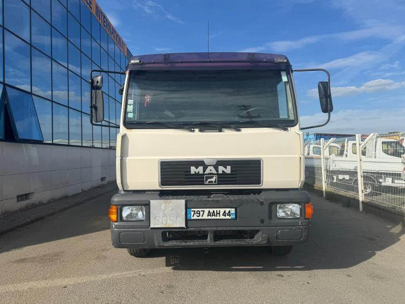 MAN 18.224 - Tank truck: picture 2 MAN 18.224 - Tank truck: picture 2
