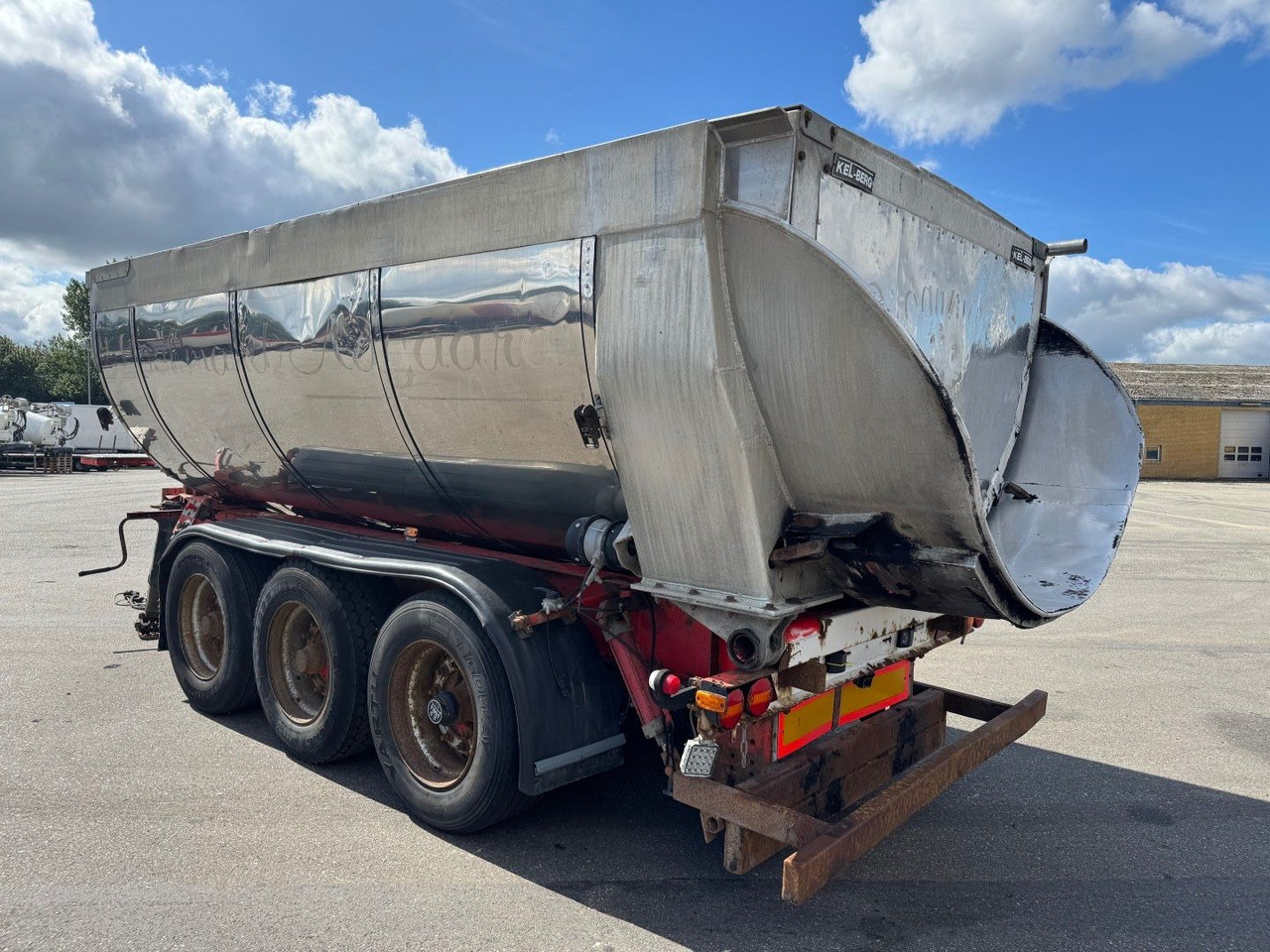 Kel-Berg 3 axle Asphalt tipper / Asphalt Kipper - Tipper trailer: picture 5 Kel-Berg 3 axle Asphalt tipper / Asphalt Kipper - Tipper trailer: picture 5