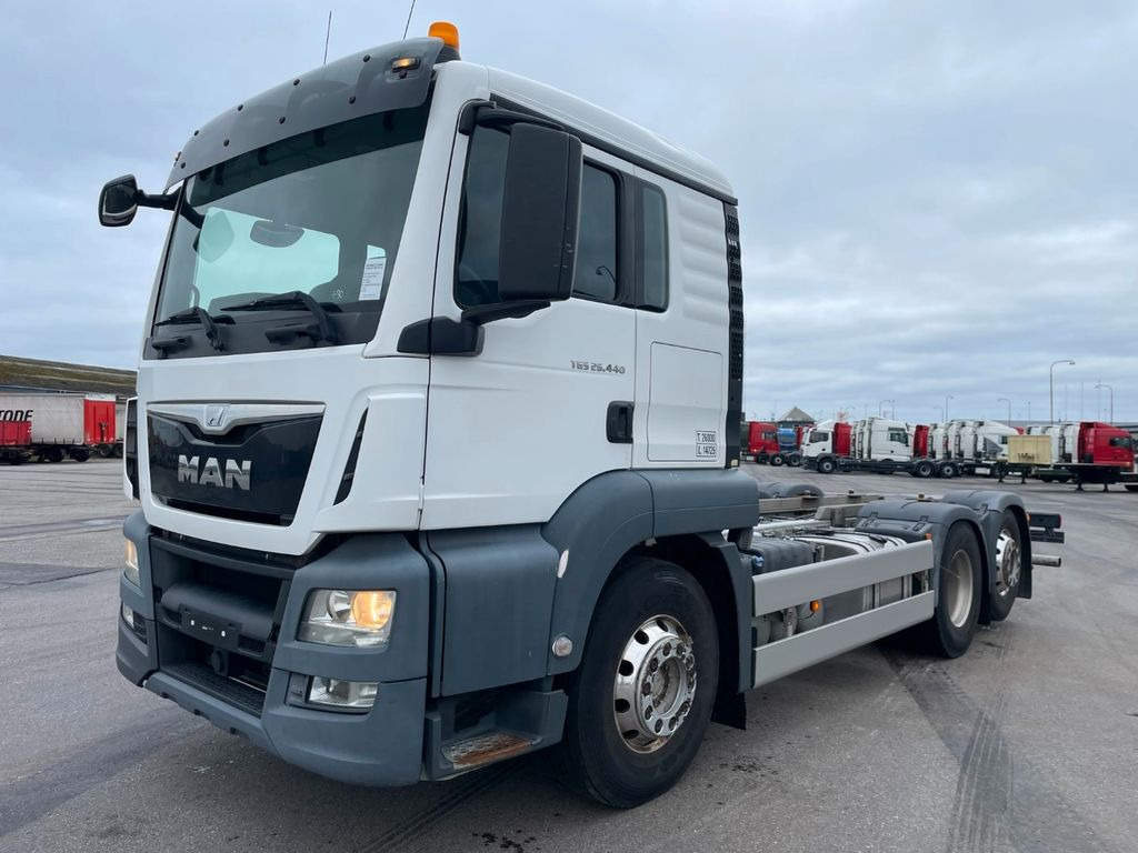 MAN TGS 26.440 6x2*4 Euro 6 Chassis ADR - Cab chassis truck: picture 1 MAN TGS 26.440 6x2*4 Euro 6 Chassis ADR - Cab chassis truck: picture 1