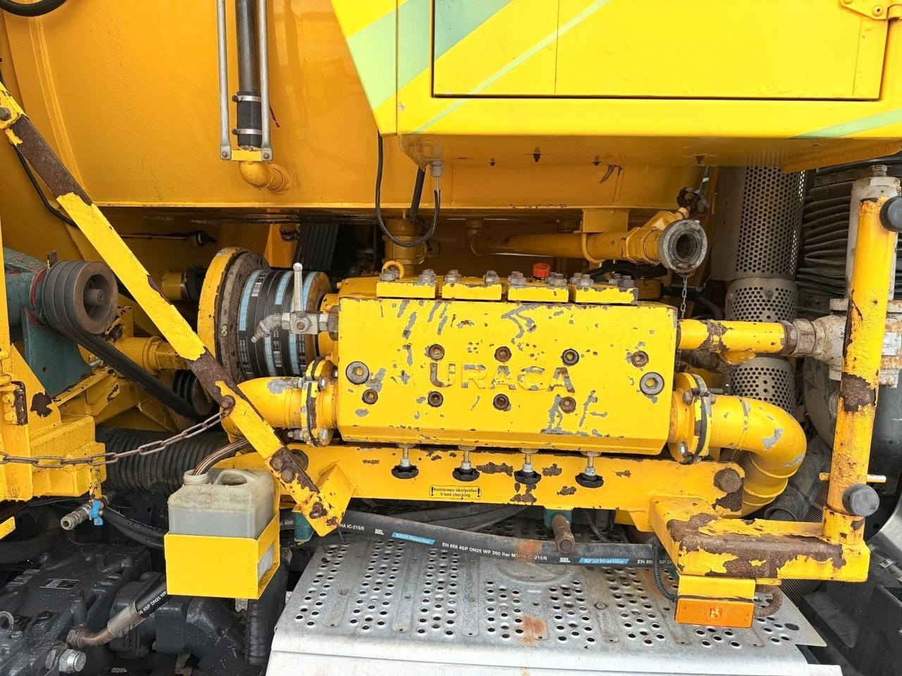 Vacuum truck Mercedes-Benz 3258 RHD 8x4-4 Wiedemann Super 1000 Recycler: picture 22