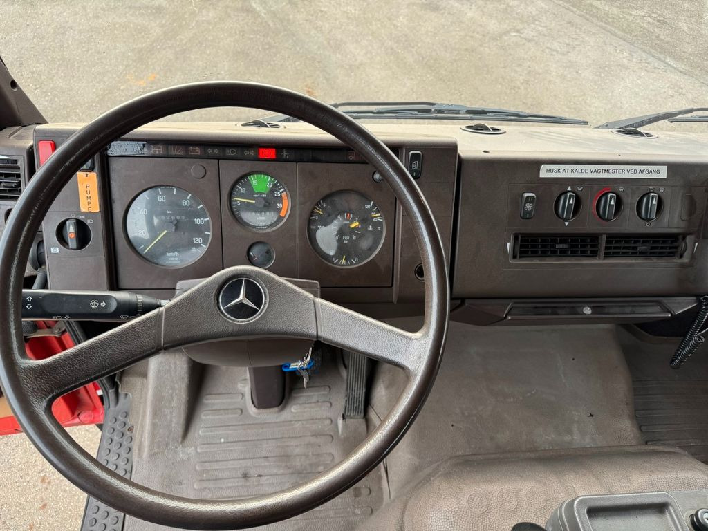 Truck Mercedes-Benz 1117 4x2 Fire truck - Feuerwehr - Tankspritze Mercedes-Benz 1117 4x2 Fire truck - Feuerwehr - Tankspritze: picture 5 Truck Mercedes-Benz 1117 4x2 Fire truck - Feuerwehr - Tankspritze Mercedes-Benz 1117 4x2 Fire truck - Feuerwehr - Tankspritze: picture 5