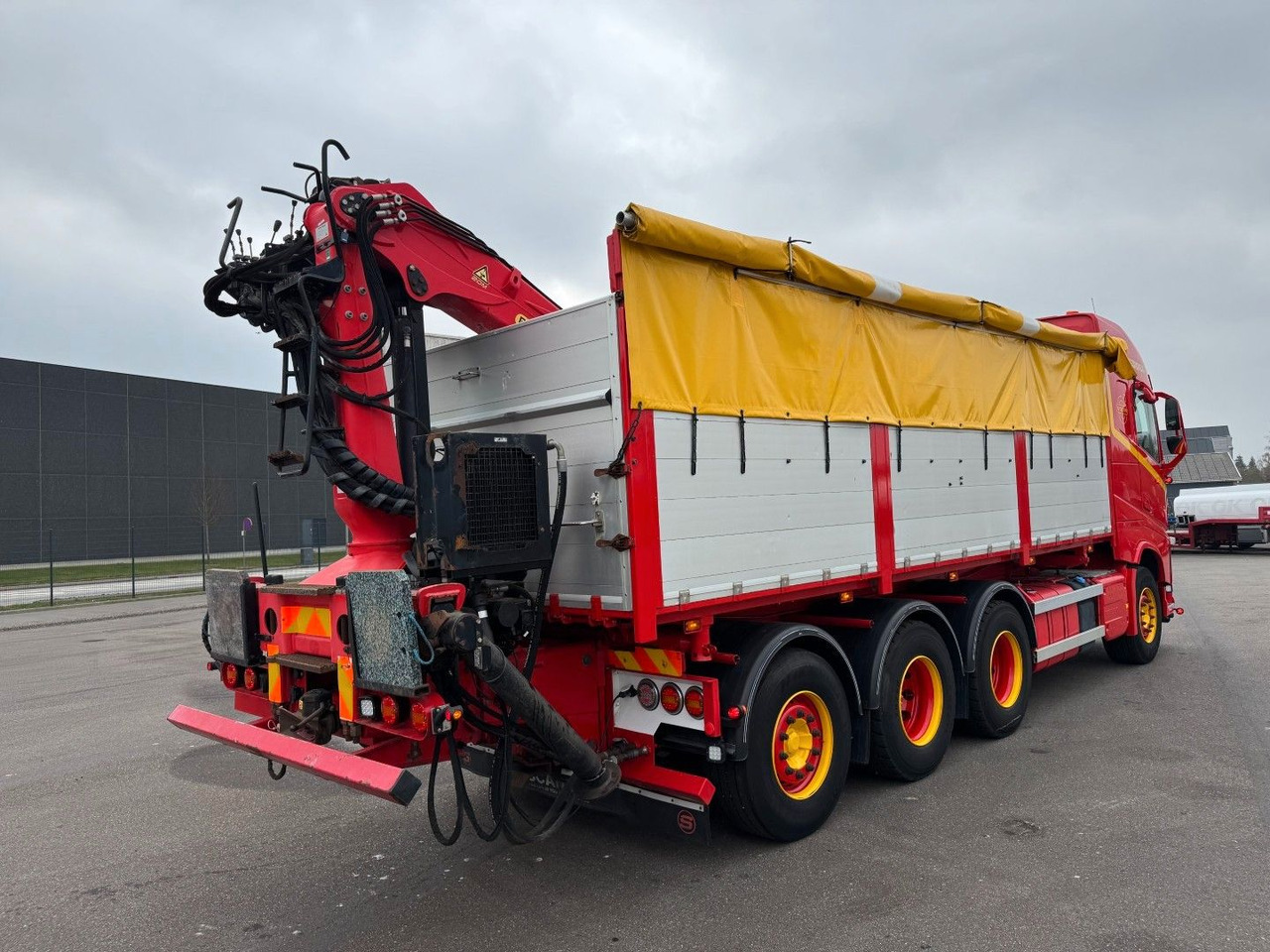 Volvo FH500 8x4*4 Tip / Palfinger Epsilon Q170L - Crane truck: picture 5 Volvo FH500 8x4*4 Tip / Palfinger Epsilon Q170L - Crane truck: picture 5