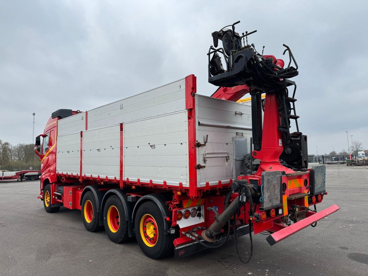 Volvo FH500 8x4*4 Tip / Palfinger Epsilon Q170L - Crane truck: picture 4 Volvo FH500 8x4*4 Tip / Palfinger Epsilon Q170L - Crane truck: picture 4