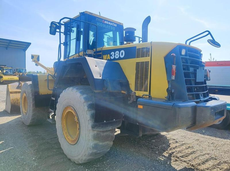 Komatsu WA380-6 Long Boom - Wheel loader: picture 1 Komatsu WA380-6 Long Boom - Wheel loader: picture 1