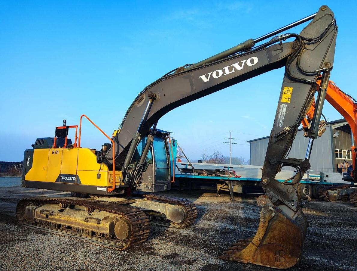 Volvo EC220EL - Crawler excavator: picture 3 Volvo EC220EL - Crawler excavator: picture 3