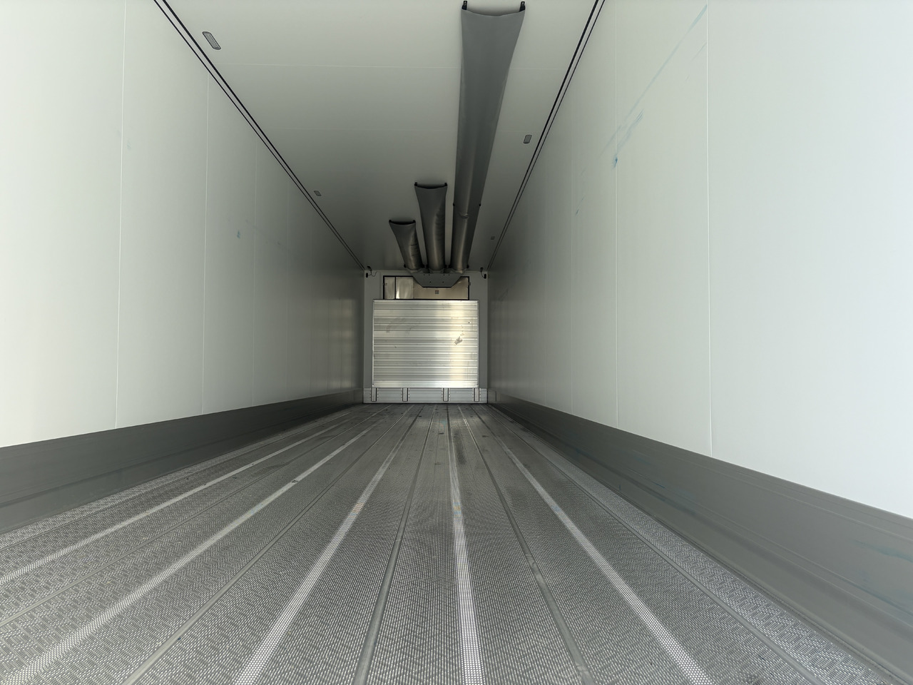 Schmitz Cargobull  - Refrigerator semi-trailer: picture 5 Schmitz Cargobull  - Refrigerator semi-trailer: picture 5