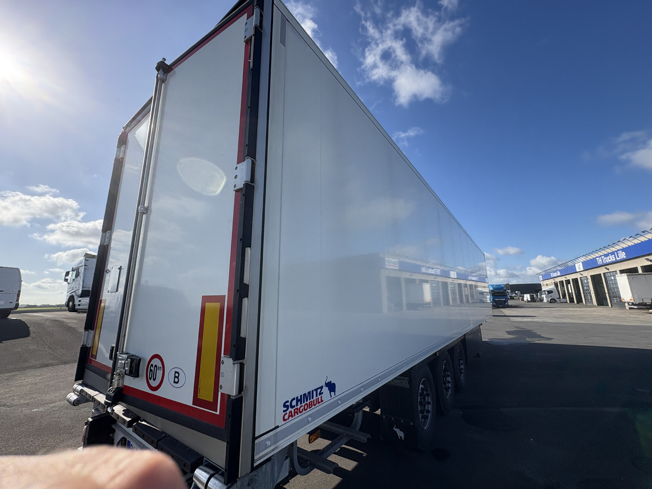 Schmitz Cargobull  - Refrigerator semi-trailer: picture 4 Schmitz Cargobull  - Refrigerator semi-trailer: picture 4