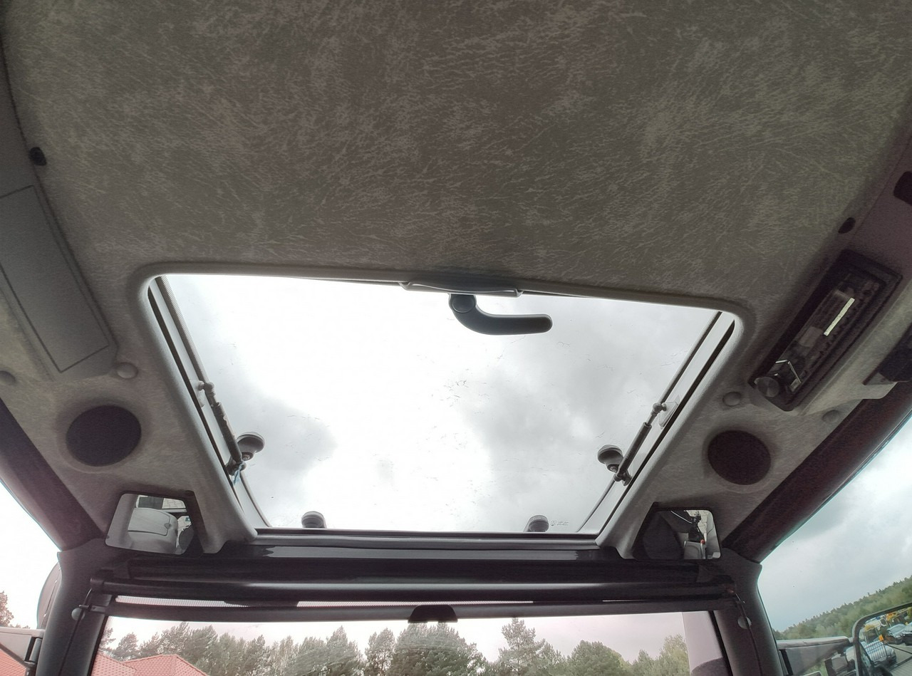 Farm tractor Deutz Fahr Agrotron M620 4x4 Przedni Tuz Wałek W.O.M Wyjścia do Przyczepy: picture 29 Farm tractor Deutz Fahr Agrotron M620 4x4 Przedni Tuz Wałek W.O.M Wyjścia do Przyczepy: picture 29