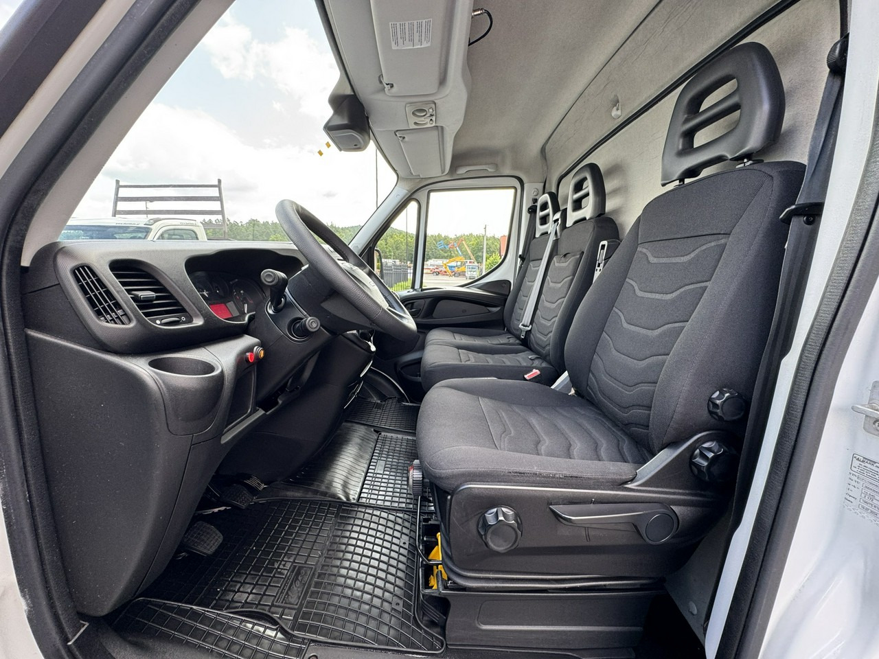 Leasing of Iveco Daily 50C15 V Iveco Daily 50C15 V: picture 23 Leasing of Iveco Daily 50C15 V Iveco Daily 50C15 V: picture 23