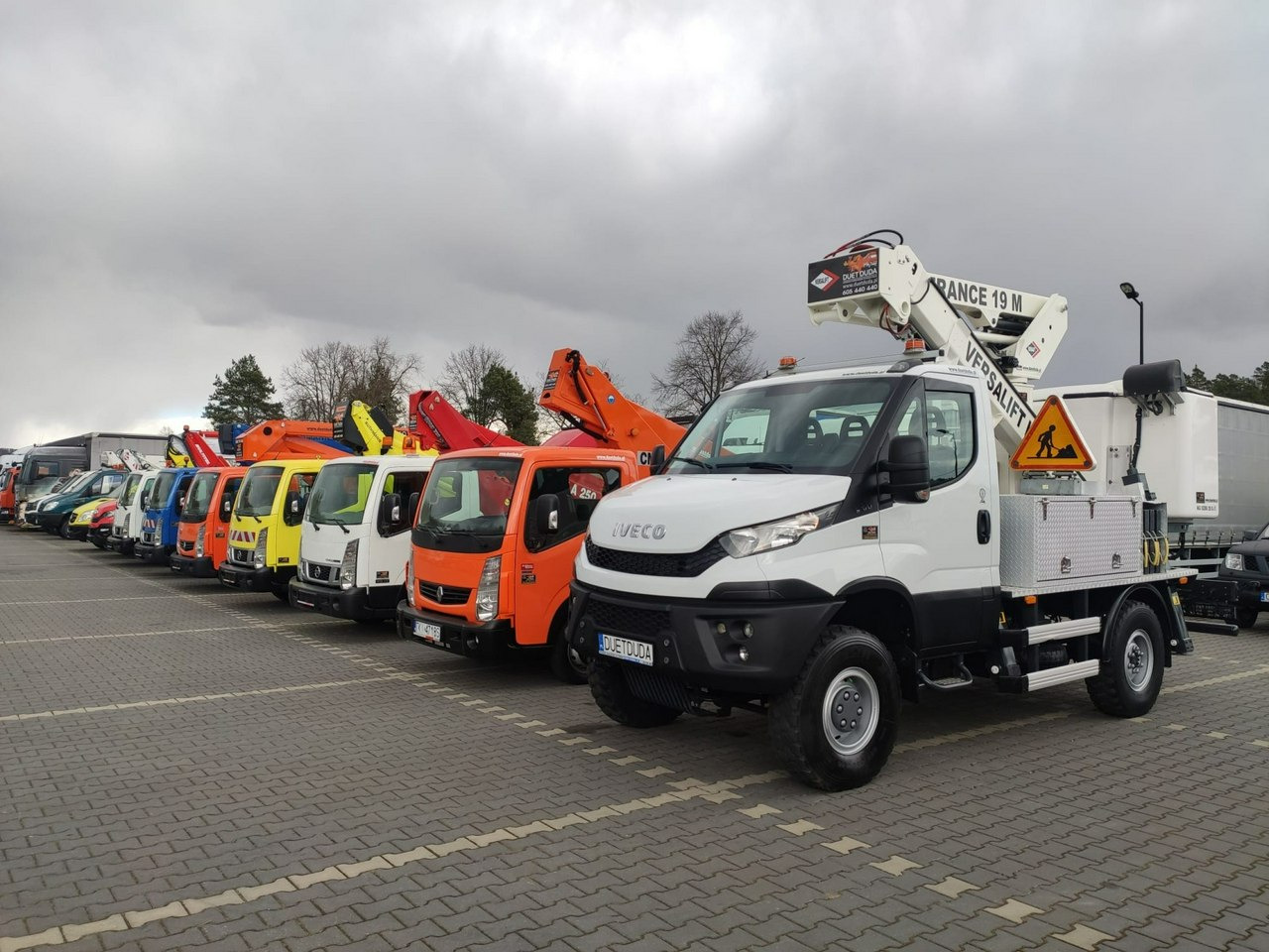 Iveco Daily 55S17W 4x4 Zwyżka 19m Versalift Lat 55 TB Time France - Truck mounted aerial platform: picture 2 Iveco Daily 55S17W 4x4 Zwyżka 19m Versalift Lat 55 TB Time France - Truck mounted aerial platform: picture 2