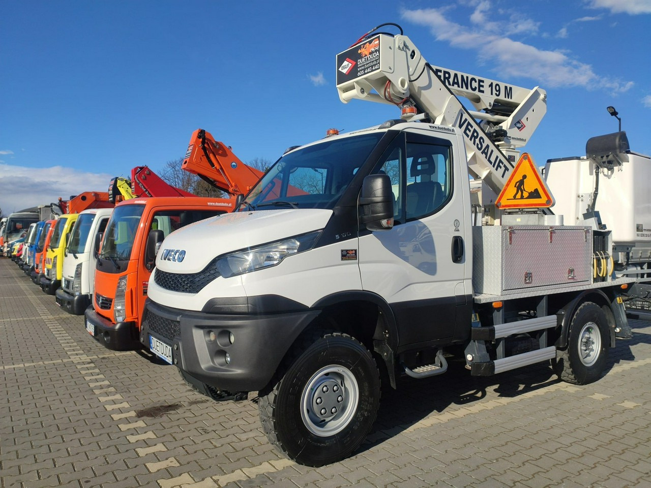 Iveco Daily 55S17W 4x4 Zwyżka 19m Versalift Lat 55 TB Time France - Truck mounted aerial platform: picture 1 Iveco Daily 55S17W 4x4 Zwyżka 19m Versalift Lat 55 TB Time France - Truck mounted aerial platform: picture 1