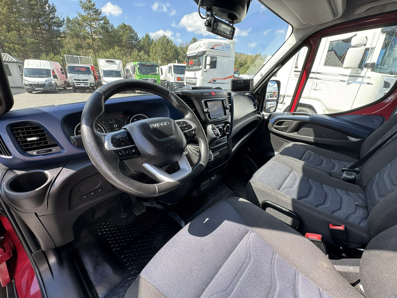 Refrigerated van Iveco Daily 72C21 Mroźnia HI-MATIC Ściana Grodziowa Multitemperatura: picture 33