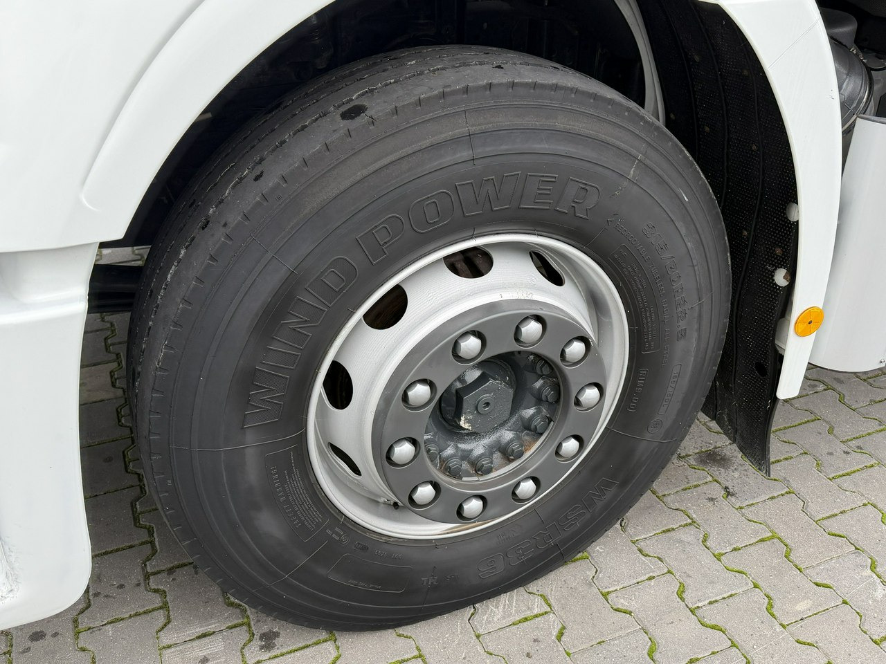 Iveco STRALIS 260S40 E6 Chłodnia Mroźnia Agregat THERMO KING T-1000R - Refrigerator truck: picture 3 Iveco STRALIS 260S40 E6 Chłodnia Mroźnia Agregat THERMO KING T-1000R - Refrigerator truck: picture 3