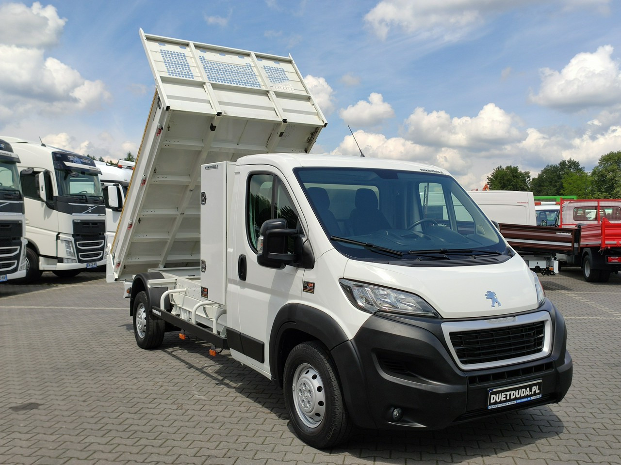 Peugeot Boxer - Tipper van: picture 2 Peugeot Boxer - Tipper van: picture 2