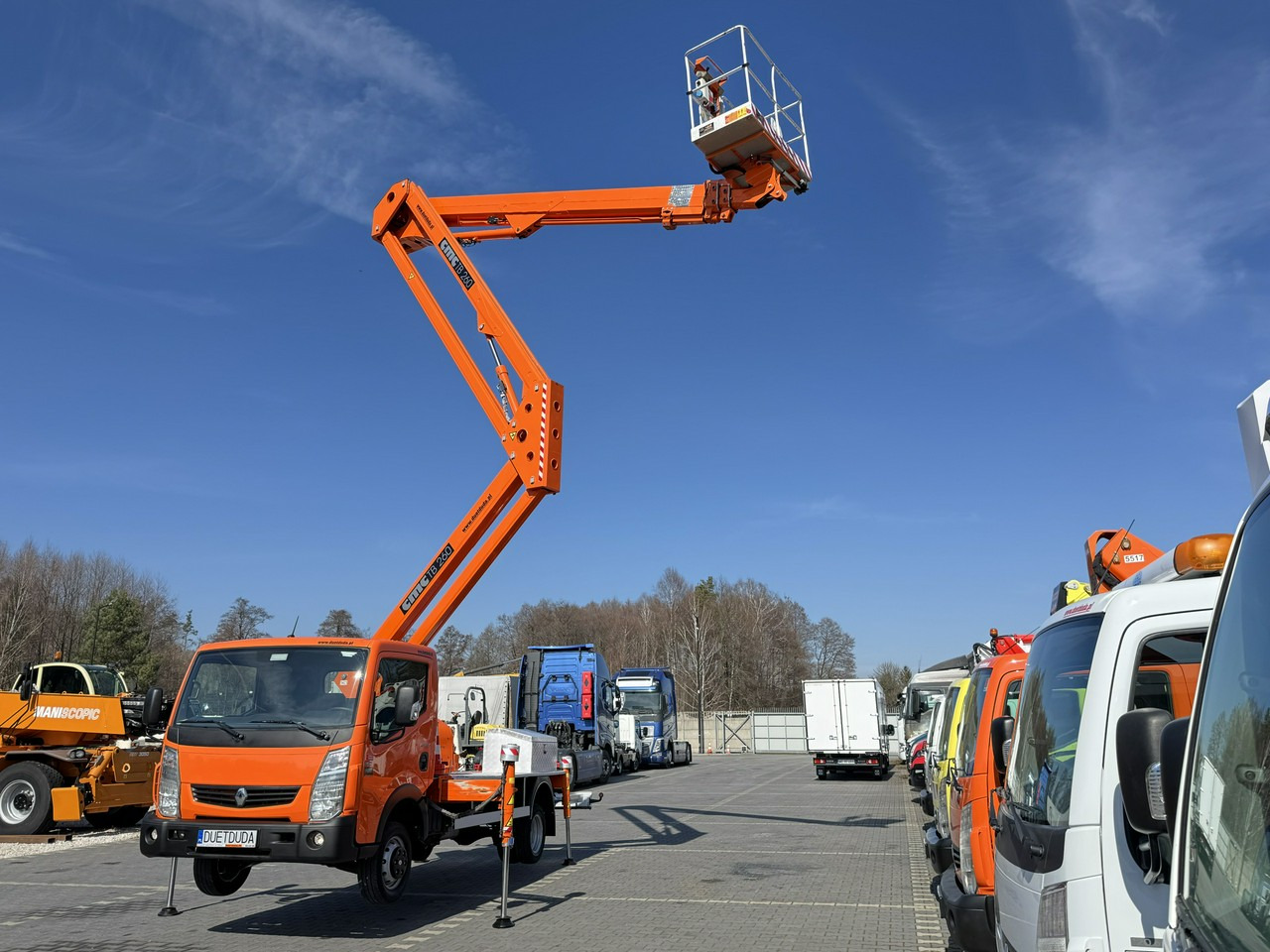 Renault Maxity - Truck mounted aerial platform: picture 5 Renault Maxity - Truck mounted aerial platform: picture 5