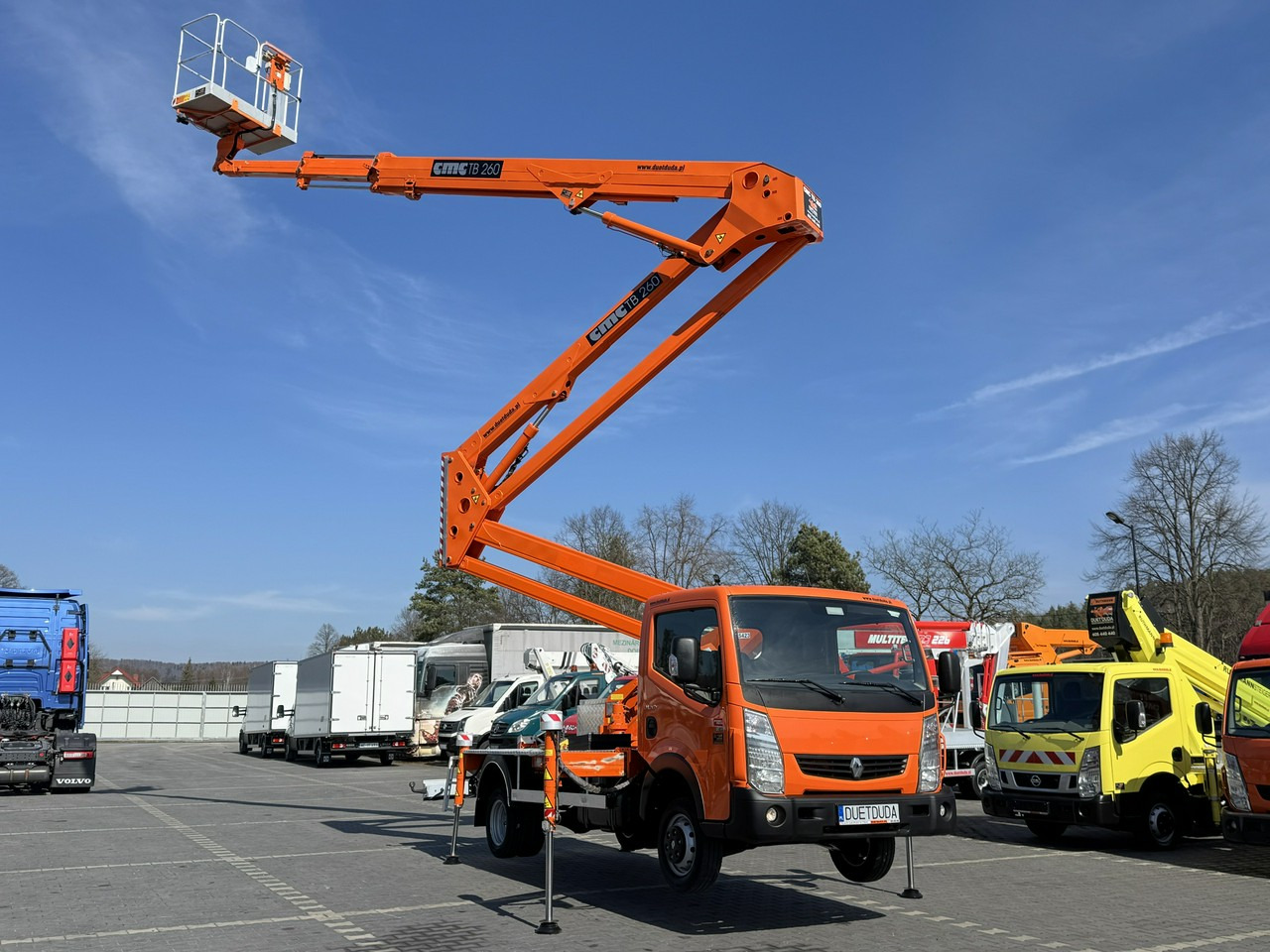 Renault Maxity - Truck mounted aerial platform: picture 2 Renault Maxity - Truck mounted aerial platform: picture 2