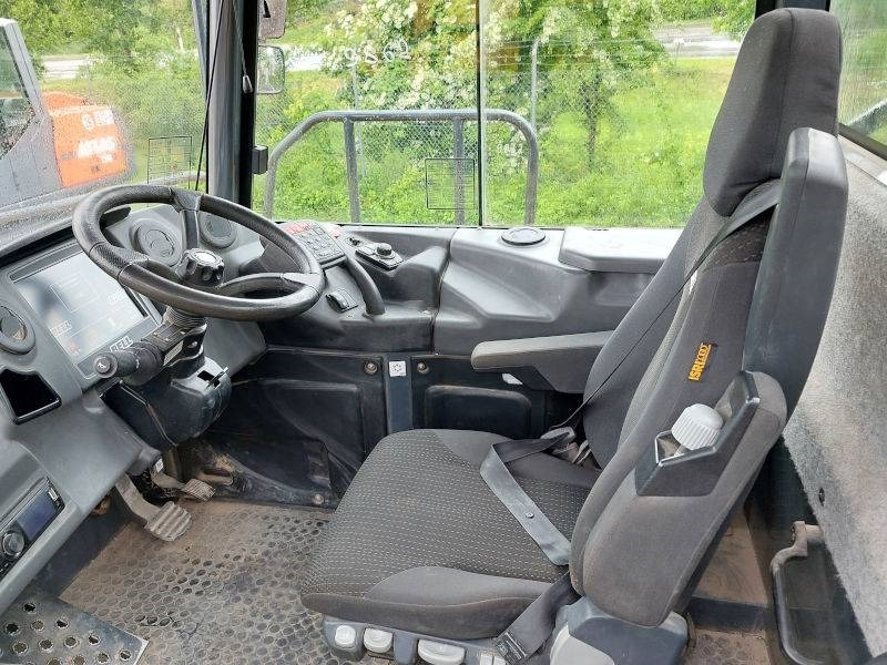Articulated dumper Bell B 25 E: picture 10