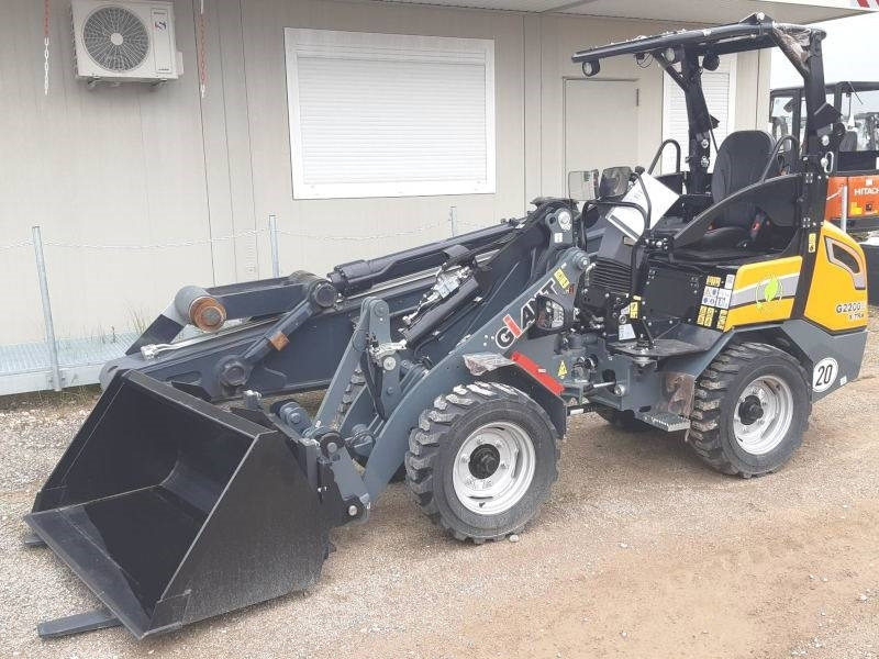 Giant G 2200 E X-Tra Elektro / electric - Skid steer loader: picture 2 Giant G 2200 E X-Tra Elektro / electric - Skid steer loader: picture 2