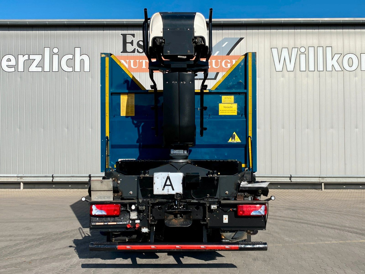 MAN TGS 33.500 6x4 BB | Palfinger M12L80*Bordmatik MAN TGS 33.500 6x4 BB | Palfinger M12L80*Bordmatik - Tipper, Crane truck: picture 5 MAN TGS 33.500 6x4 BB | Palfinger M12L80*Bordmatik MAN TGS 33.500 6x4 BB | Palfinger M12L80*Bordmatik - Tipper, Crane truck: picture 5