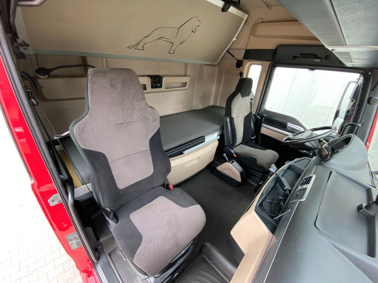 Tractor unit MAN TGX 18.460 LLS-U | XLX*2x Tank*ACC*Retarder*Luft: picture 12
