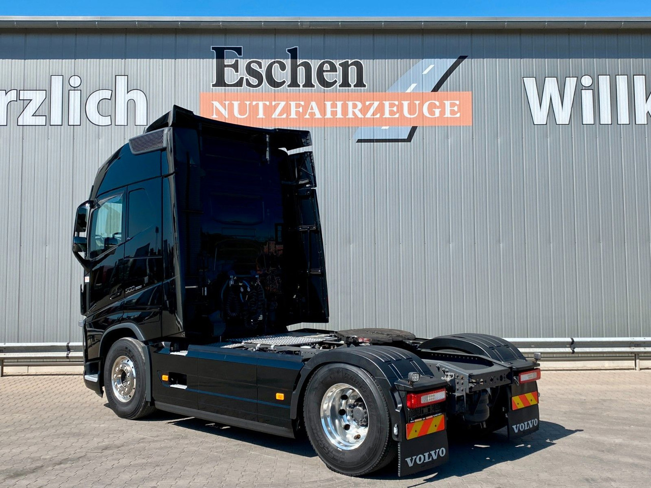 Volvo FH 500 Globetrotter| I-Park-Cool*2x Tank*Spoiler - Tractor unit: picture 3 Volvo FH 500 Globetrotter| I-Park-Cool*2x Tank*Spoiler - Tractor unit: picture 3