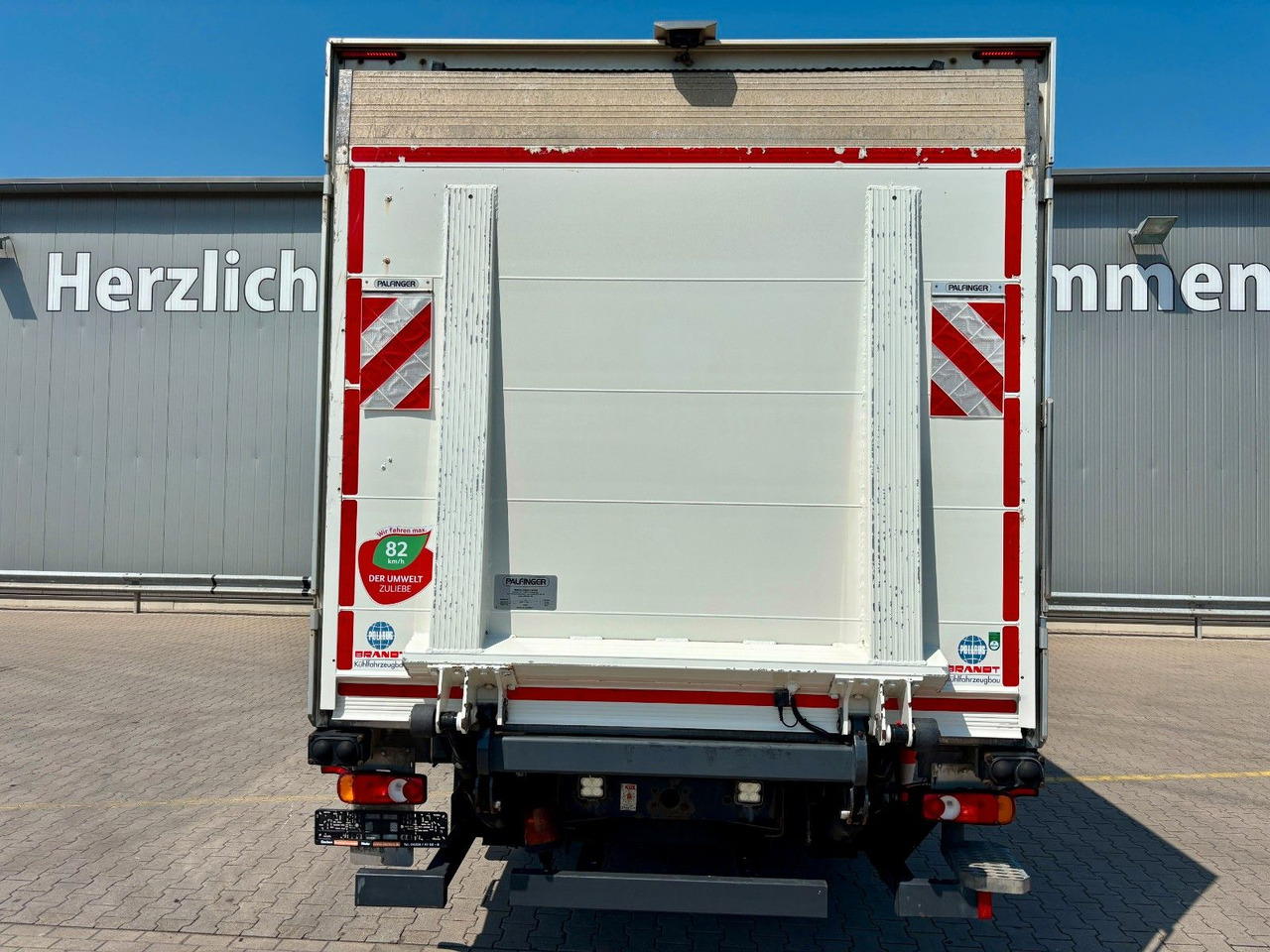 Volvo FL 250|CarrierSupra1250MT*Diesel/Netz*LBW 2.0to. - Refrigerator truck: picture 4 Volvo FL 250|CarrierSupra1250MT*Diesel/Netz*LBW 2.0to. - Refrigerator truck: picture 4